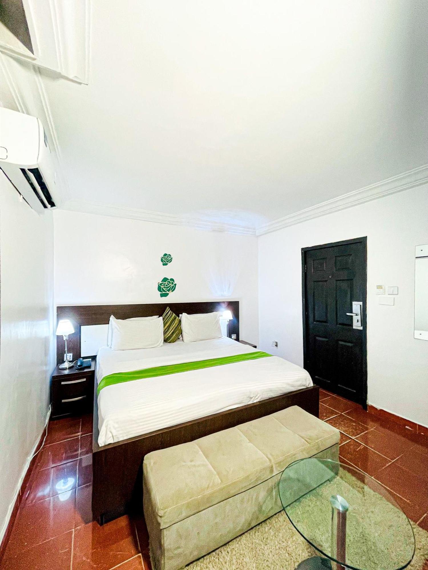 The Tranquil Mews Hotel Abuja Exterior foto